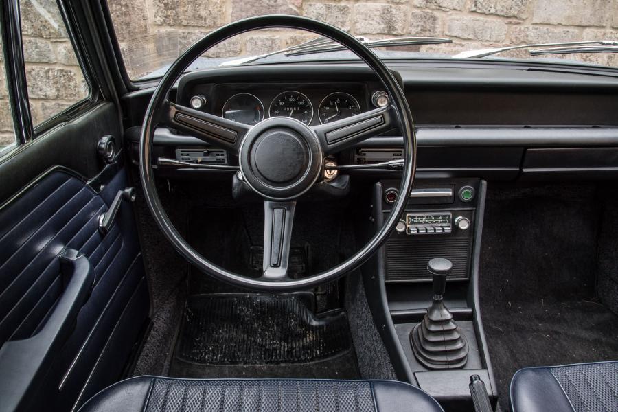 Торпедо BMW 1802 Touring (E6) 1971 года  (фото 21 из 40)